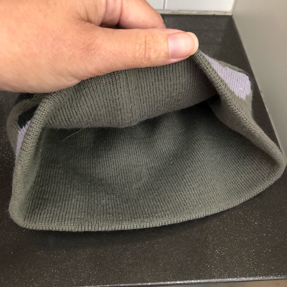 Keds youth beanie/toque - Picture 4 of 6